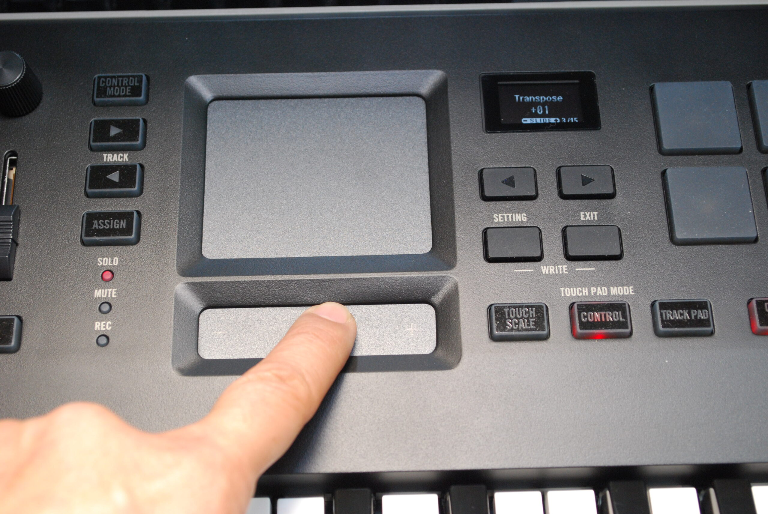 全部入りUSB-MIDIキーボードコントローラ、KORG taktileを使ってみた 
