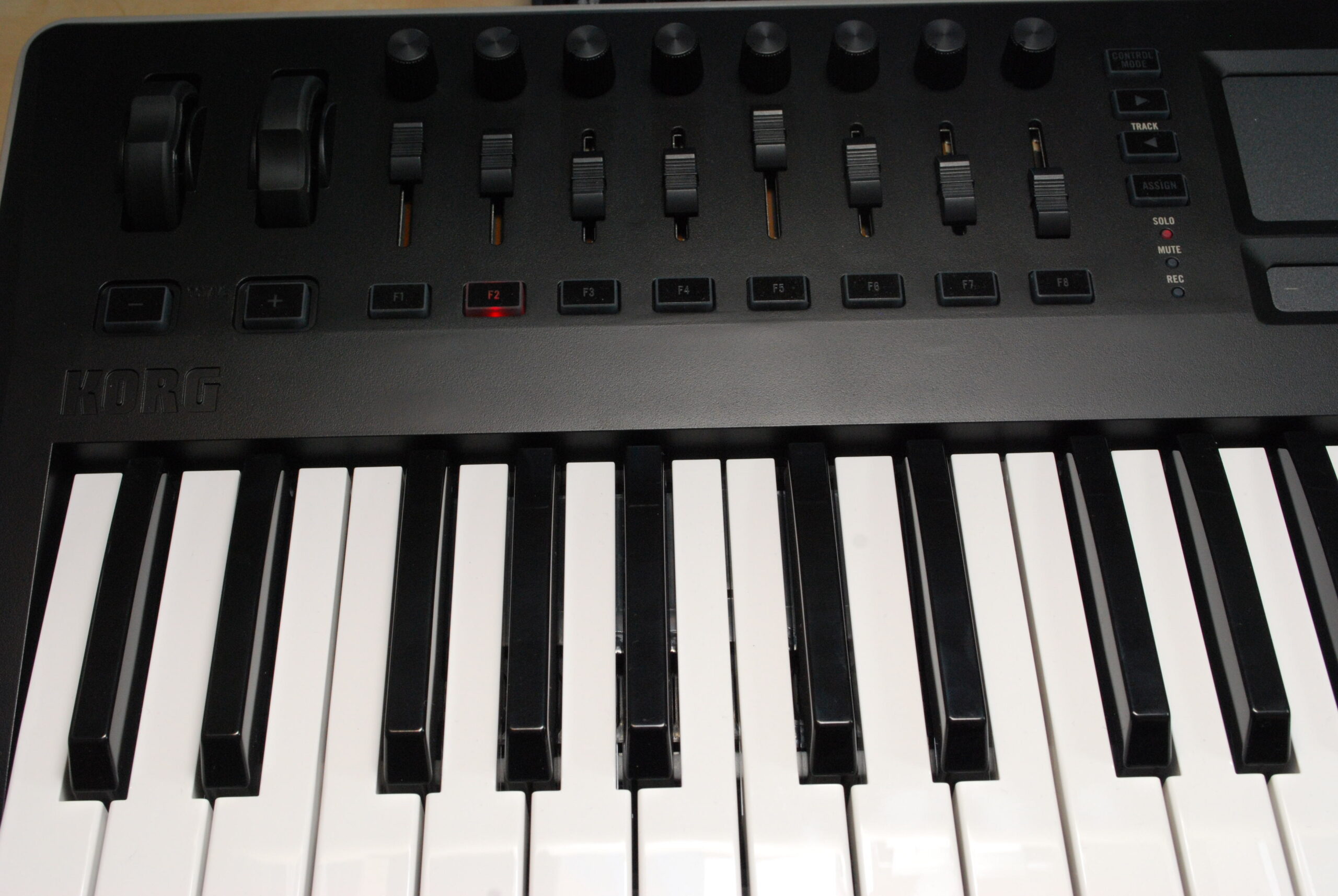 KORG TAKTILE25 MIDIキーボード