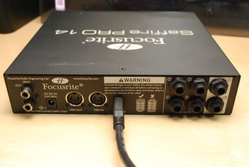 Focusrite Saffire Pro 14 変換ケーブル付き