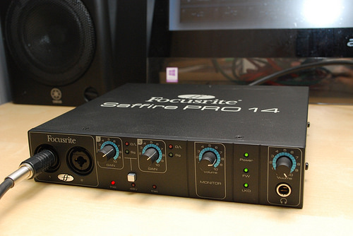 Focusrite Saffire Pro 14 変換ケーブル付き