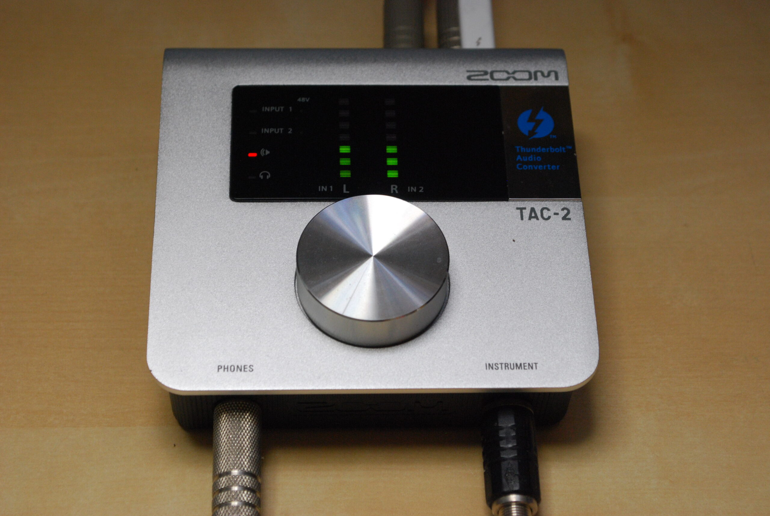 手頃価格で高音質が得られるThunderboltオーディオIF、ZOOM TAC-2 | DTMステーション