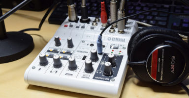 10ch入力を備える小さなミキサー、AG06が便利！ | 藤本健の