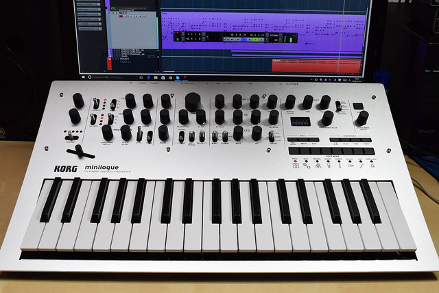 新しいビンテージ、KORGが4音ポリのアナログシンセminilogueを発表した ...