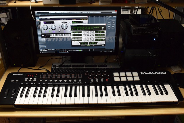 一世風靡したM-AUDIOのコントローラ搭載MIDIキーボード。61鍵タイプで19,800円 | DTMステーション