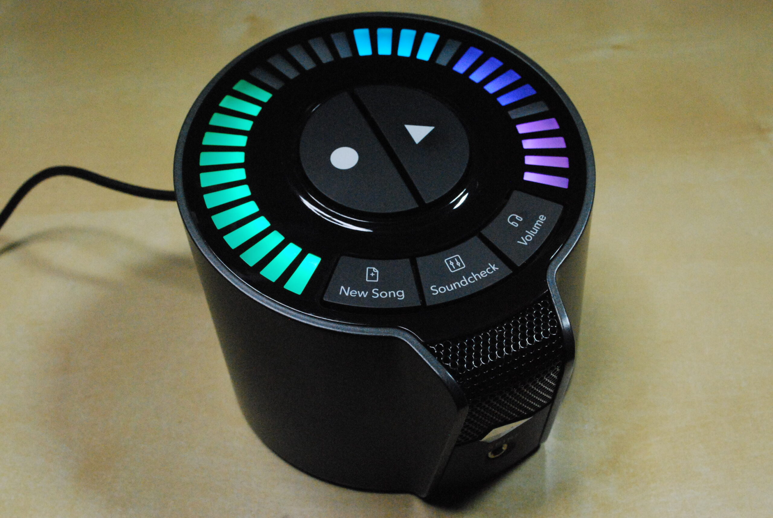 Wi-Fi接続のオーディオインターフェイス!? iZotopeが発売する
