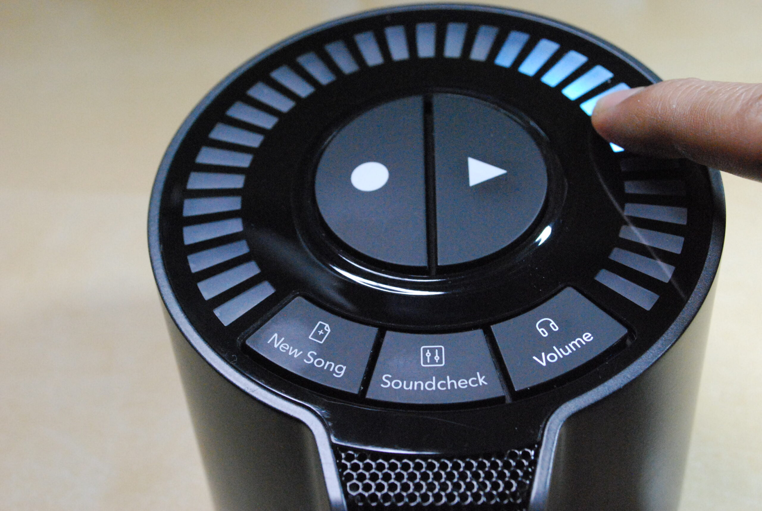 iZotope Spire Studio Portable Wireless Recorder | Sweetwater