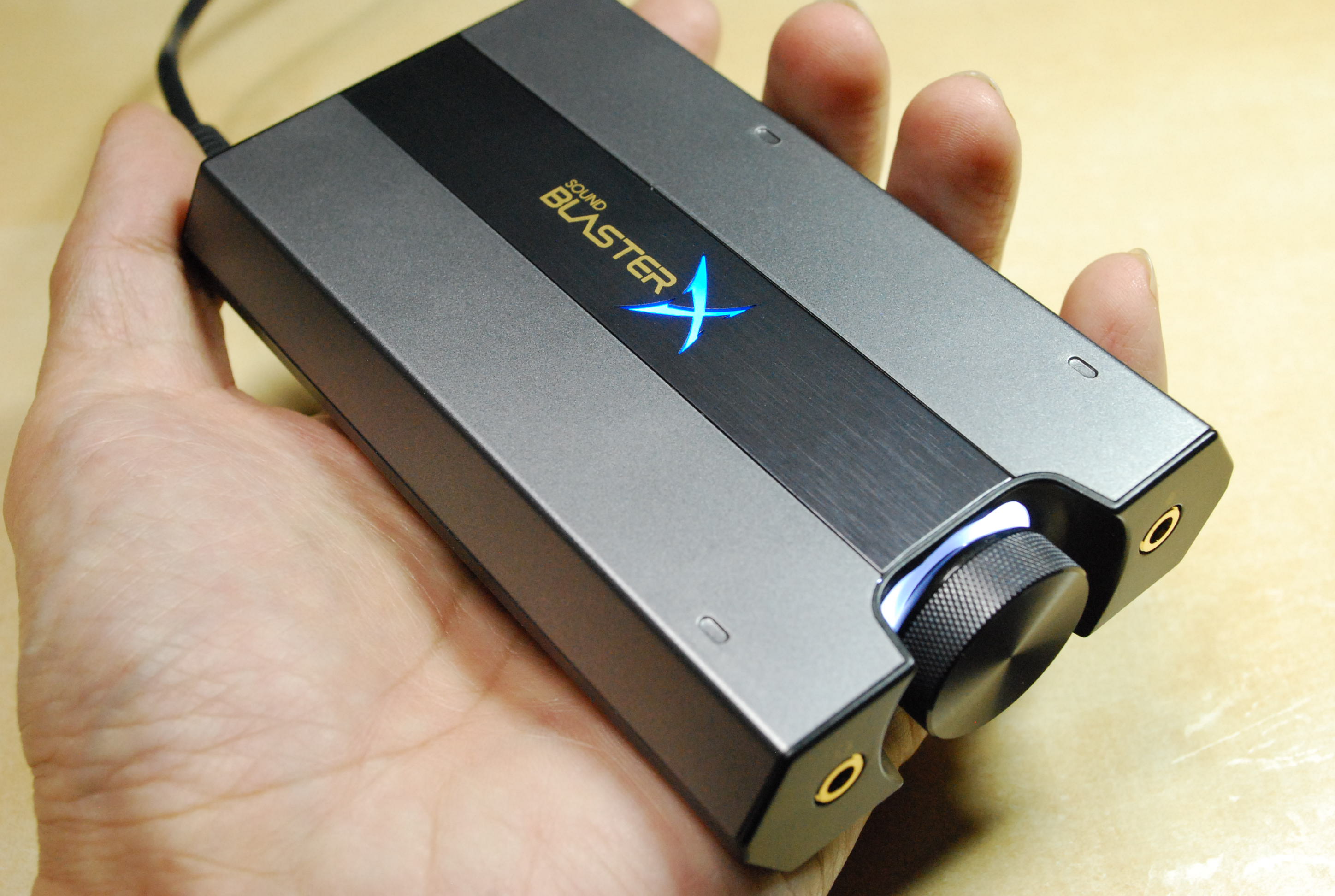 384khz 32bitの再生も可能な15 000円の小さなオーディオインターフェイスsound Blasterx G6