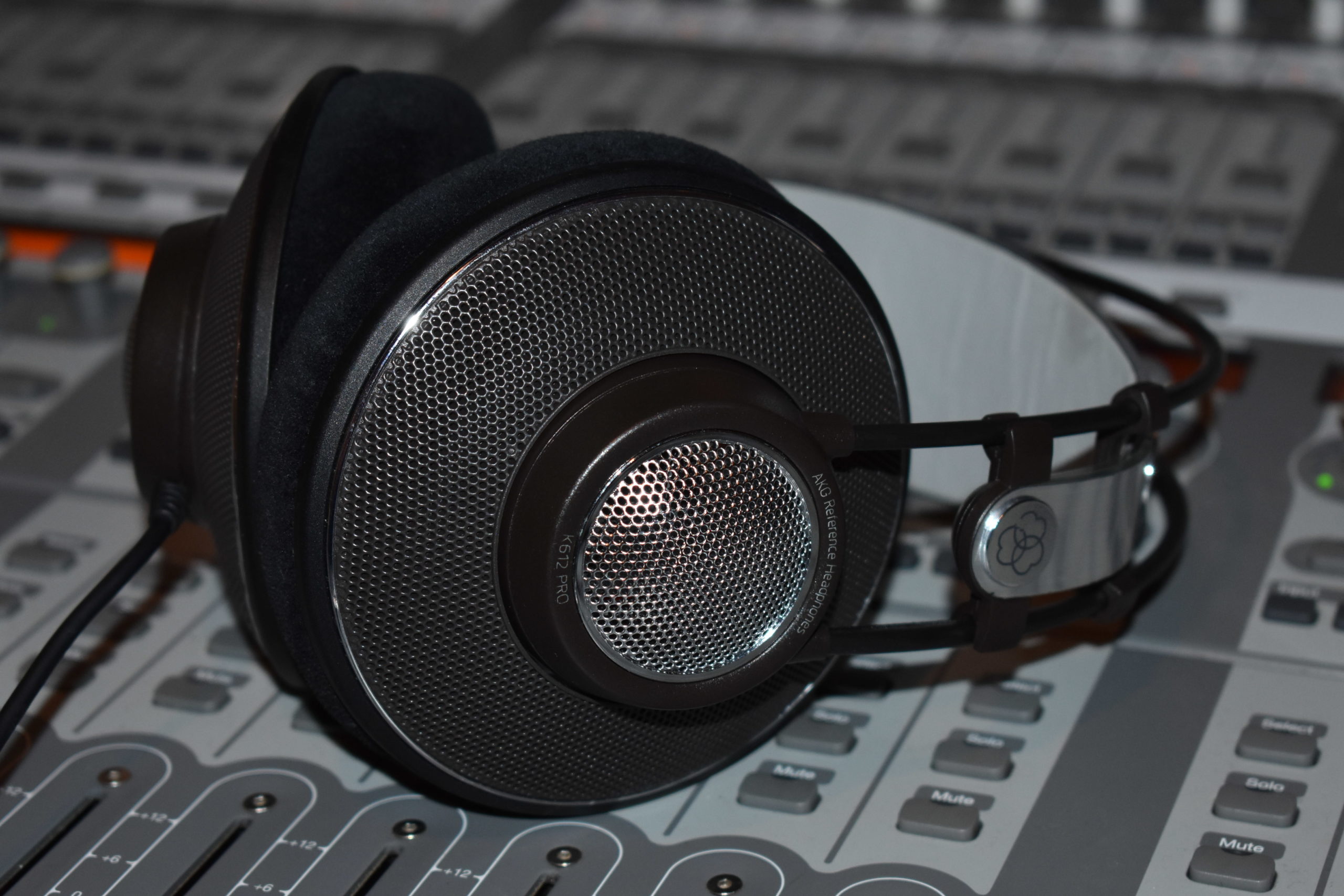 最高な音楽を作るための第一歩!AKGのエントリーモデルの 最高な音楽を作るための第一歩!AKGのエントリーモデルの