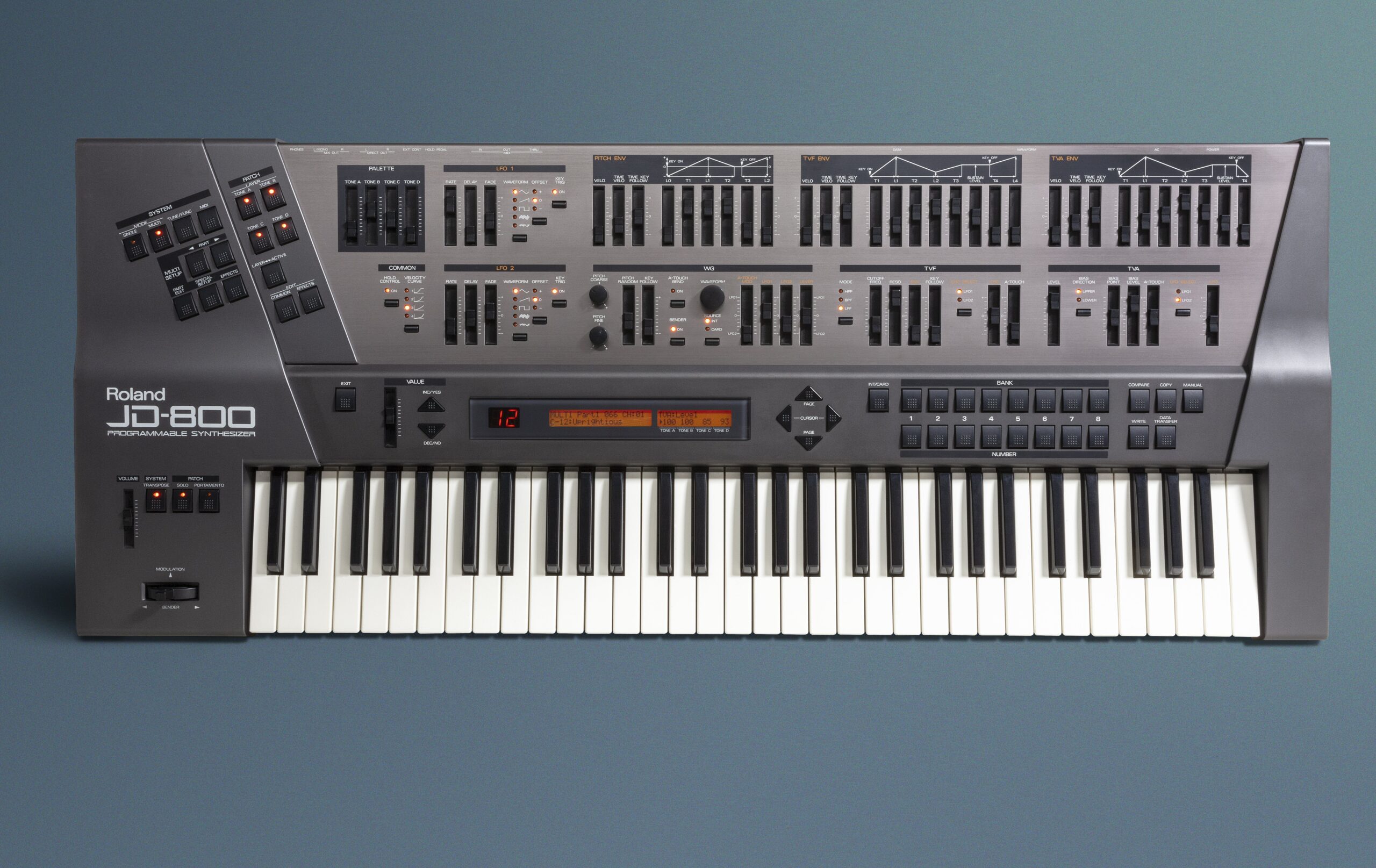 小室哲哉さんが音色番号53を駆使したRoland JD-800、30周年記念で復活 小室哲哉さんが音色番号53を駆使したRoland JD-800、30周年記念で復活