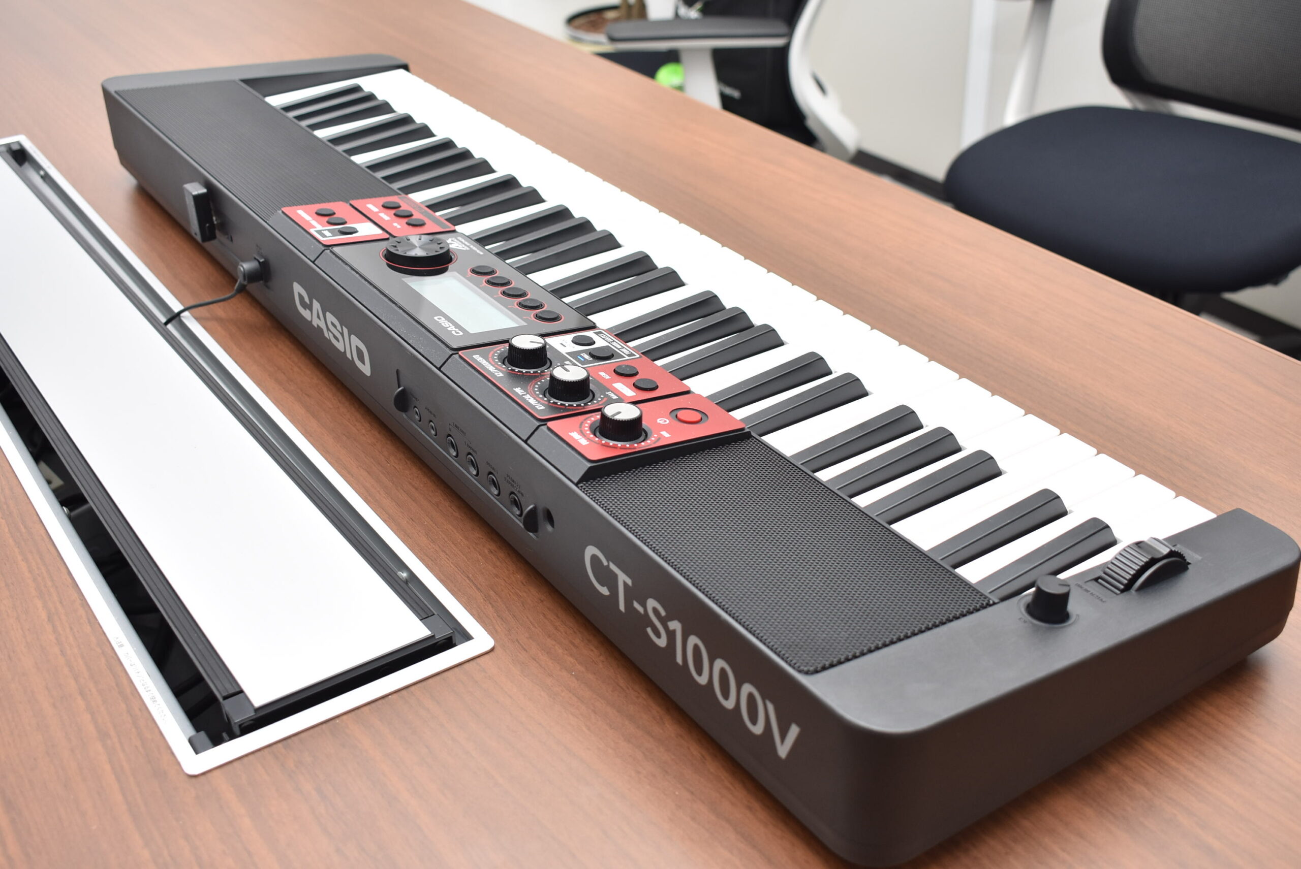 CASIOが歌うシンセサイザ・CT-S1000Vをリリース。和音も歌える新型カシオトーンが3月発売 | DTM
